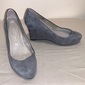 Rockport Gray Suede Wedges
